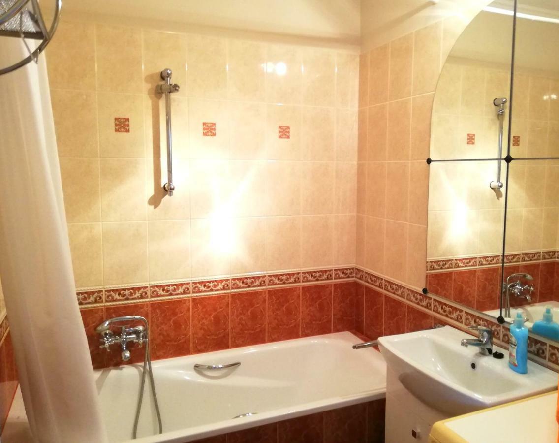 Strandfuerdo Apartman Eger Luaran gambar
